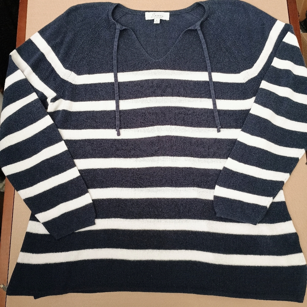 Encore By Idina Menzel Navy and White Striped V-Neck Knit Sweater Size L